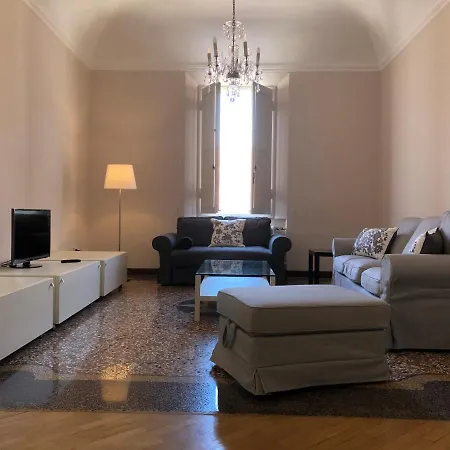 Casa Galliera Centro Apartamento *